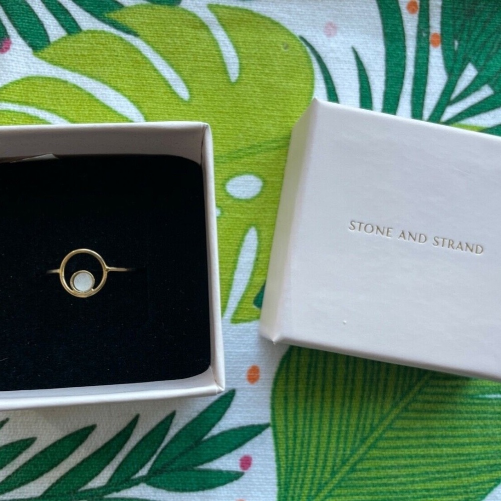 NEW Stone and Strand Open Circle Ring Mother of Pearl Inlay Dainty Size 5